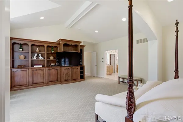 $2,100,000 | 32 Huntleigh Downs Road, Frontenac, MO 63131