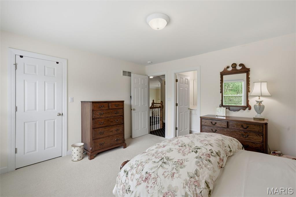 32 Huntleigh Downs Road Frontenac, MO 63131 - Photo 40 of 68