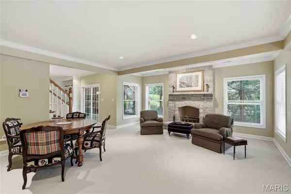 $2,100,000 | 32 Huntleigh Downs Road, Frontenac, MO 63131