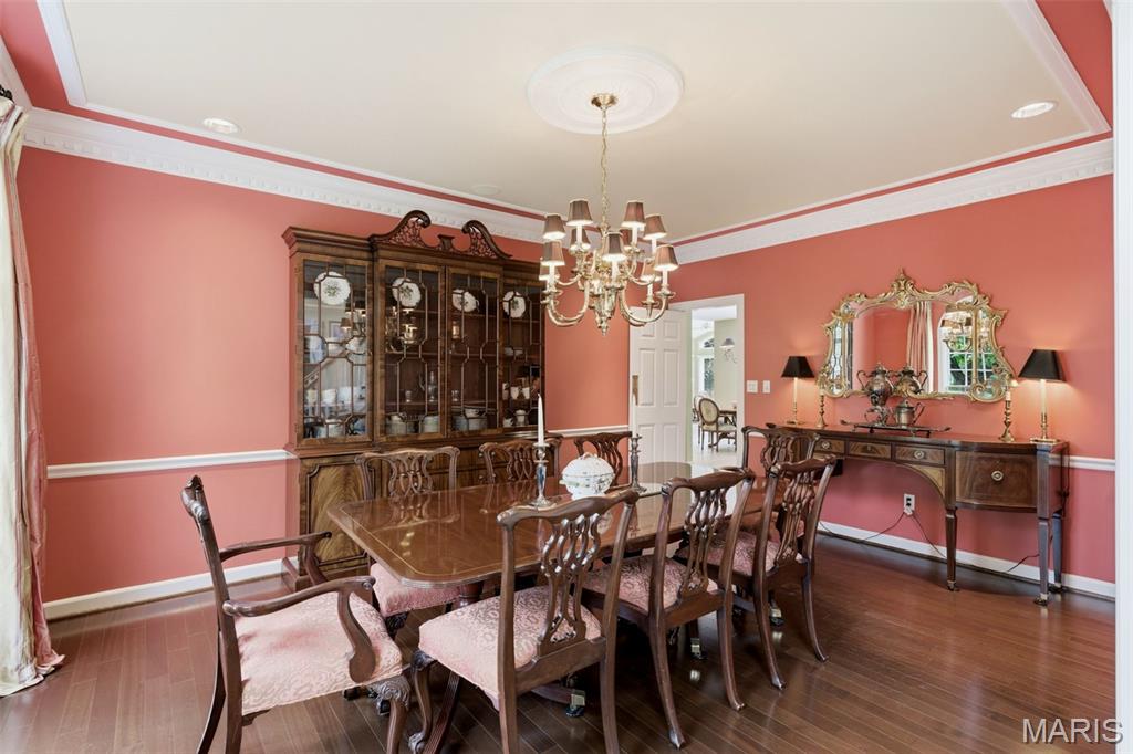 32 Huntleigh Downs Road Frontenac, MO 63131 - Photo 7 of 68