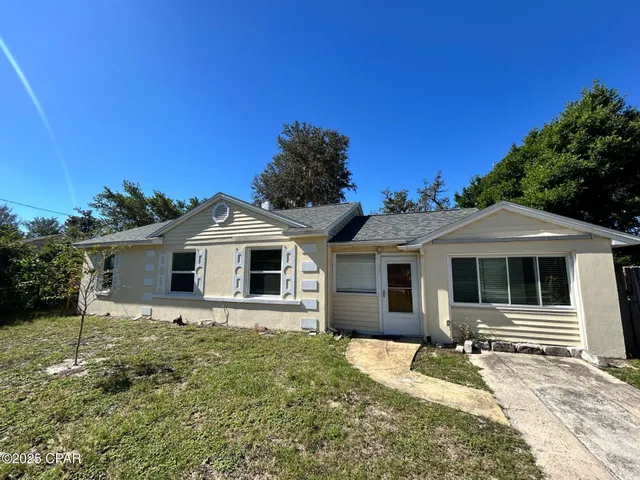 $1,750 | 427 South Macarthur Avenue, Panama City, FL 32401