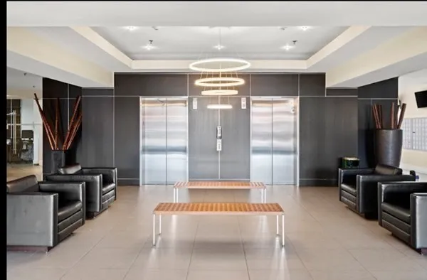 $3,300 | 15 North Beacon Street, Unit 906, Boston, MA 02134