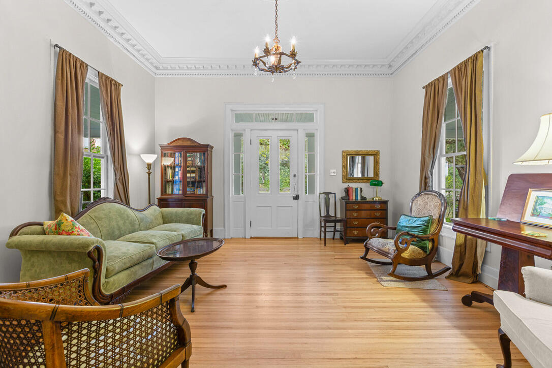 487 Hampton Street Walterboro, SC 29488 - Photo 16 of 49 77DEBF25-FB1E-472D-BCD8-40B80AC6F3BE_1_1