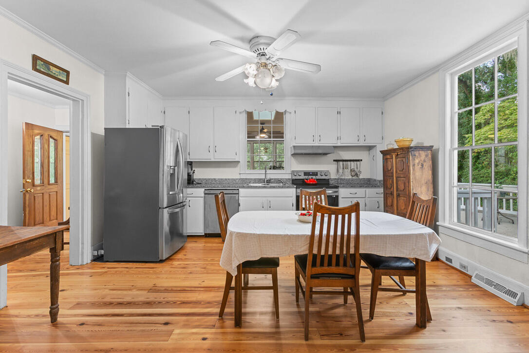 487 Hampton Street Walterboro, SC 29488 - Photo 27 of 49 0432A9B3-15AA-4637-807D-1D83060F8336_1_1