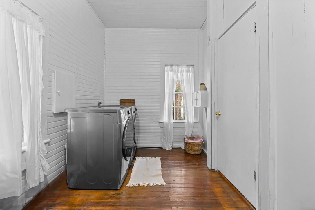 487 Hampton Street Walterboro, SC 29488 - Photo 35 of 49 92C5E630-D841-4D1F-A19E-0BB6F1AD884F_1_1