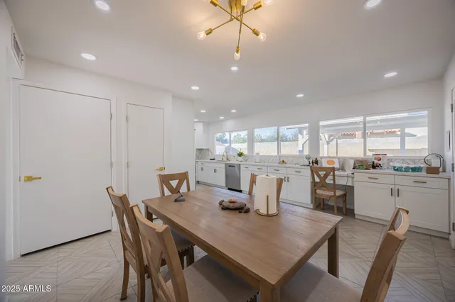 $3,295 | 5132 South Dorsey Lane, Tempe, AZ 85282