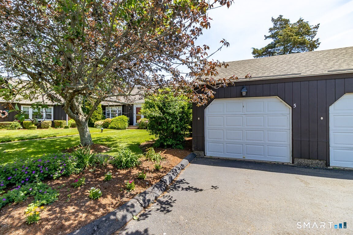 5 Thelbridge Street, Unit 5 Madison, CT 06443 - Photo 35 of 37