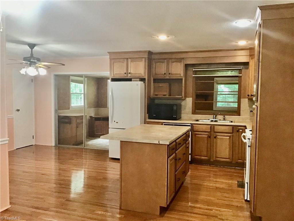4014 Hartsoe Road Winston-Salem, NC 27107 - Photo 5 of 31 Gallery Image 5