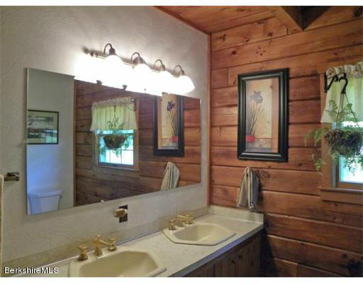 40 Reynolds Road Shelburne Falls, MA 01370 - Photo 18 of 23 R-bath