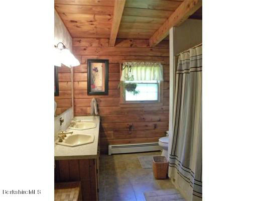 40 Reynolds Road Shelburne Falls, MA 01370 - Photo 19 of 23 S-bath