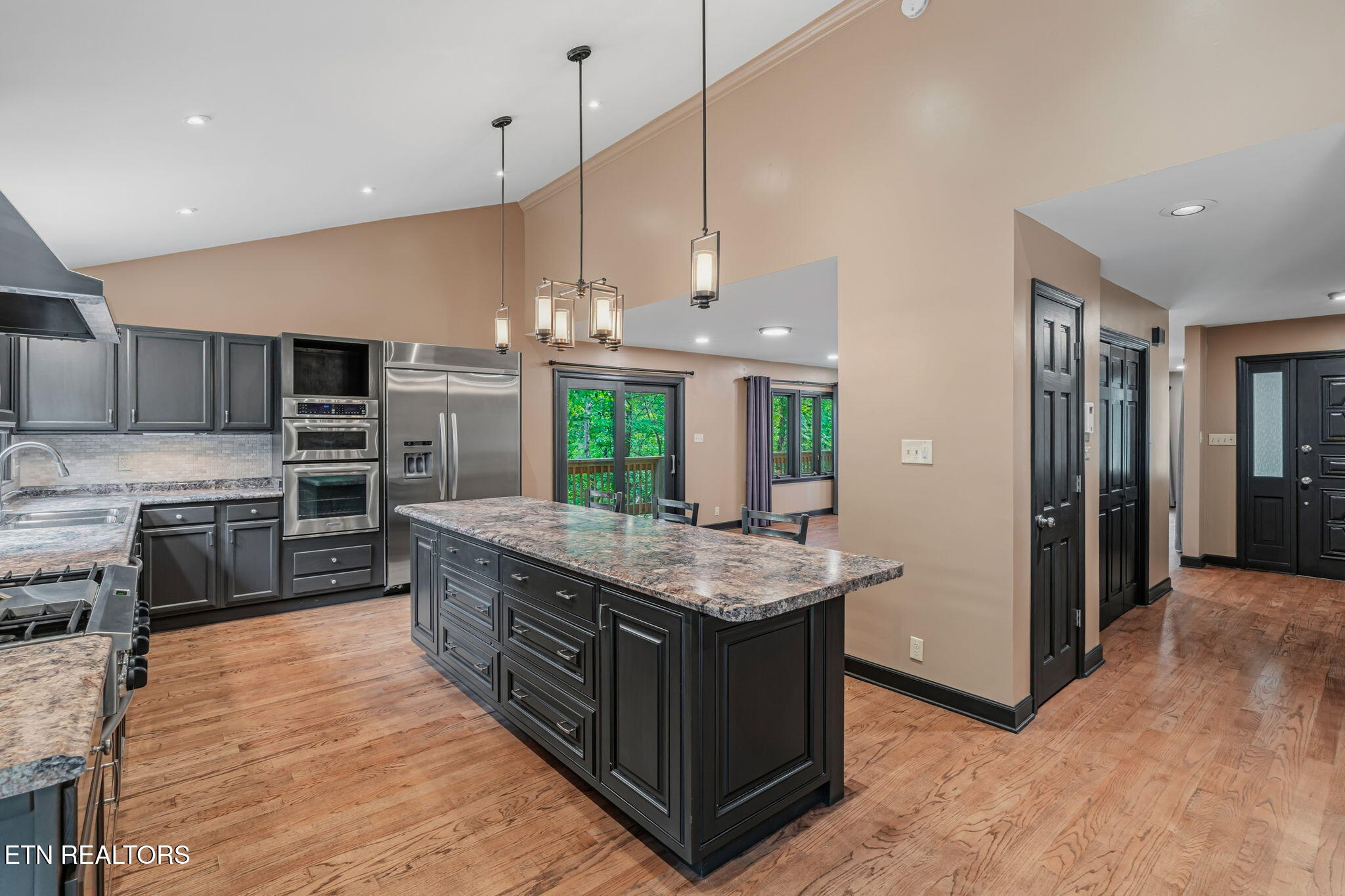 138 Newell Lane Oak Ridge, TN 37830 - Photo 16 of 51 138 Newell Ln - Kitchen (5)