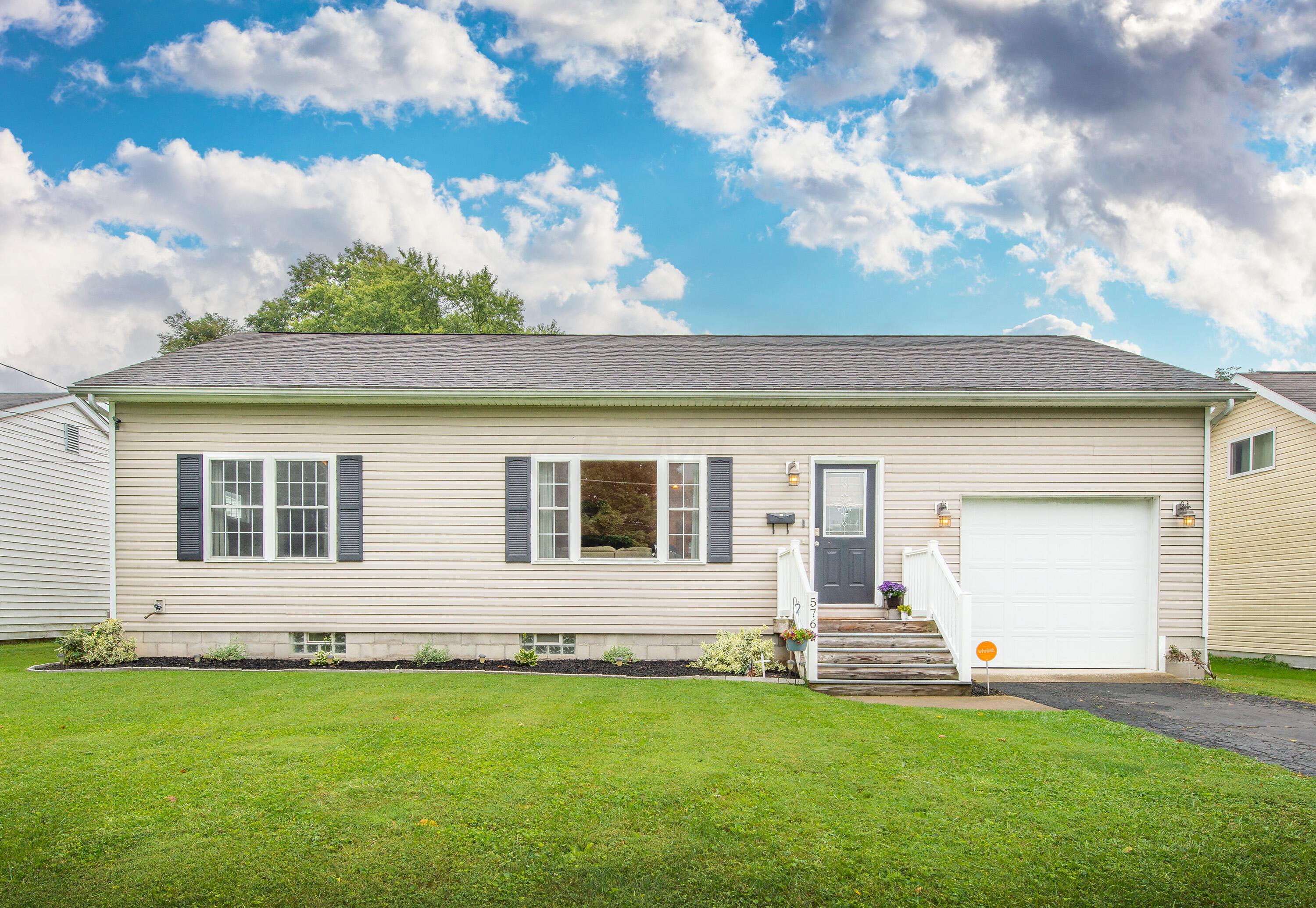 576 Chelsea Road Newark, OH 43055 - Photo 1 of 21 Chelsea_01