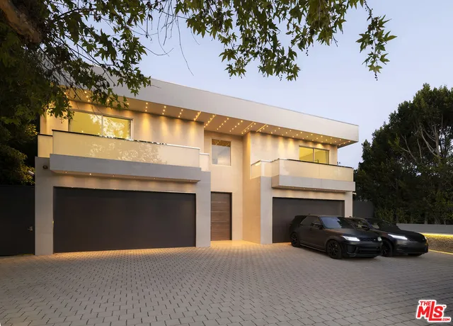 $150,000 | 2620 Wallingford Drive, Beverly Hills, CA 90210