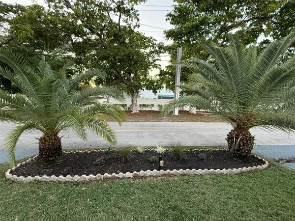$1,795,000 | 5950 Northeast 28th Avenue, Fort Lauderdale, FL 33308