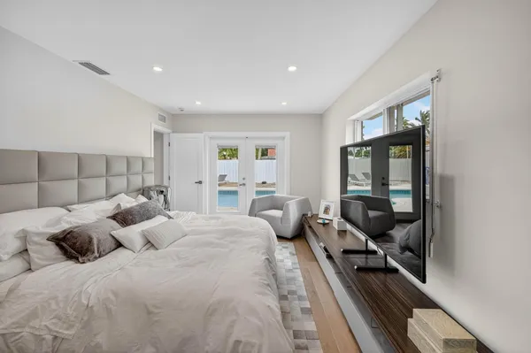 $1,795,000 | 5950 Northeast 28th Avenue, Fort Lauderdale, FL 33308