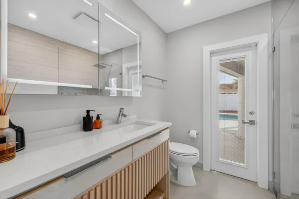 $1,795,000 | 5950 Northeast 28th Avenue, Fort Lauderdale, FL 33308