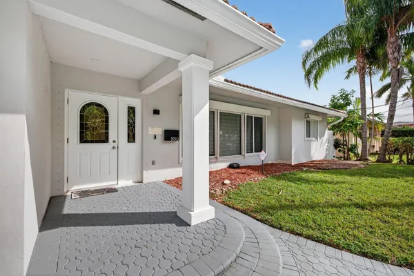 $1,795,000 | 5950 Northeast 28th Avenue, Fort Lauderdale, FL 33308