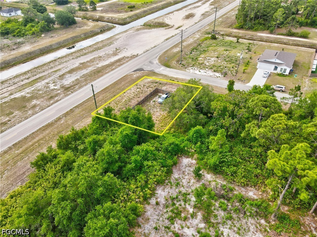 3102 47th Street Southwest Lehigh Acres, FL 33976 - Photo 5 of 11