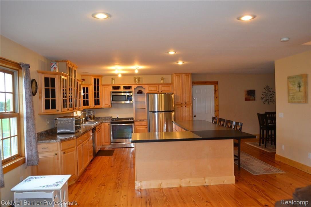5320 Willis Road North Branch, MI 48461 - Photo 13 of 31 022.JPG