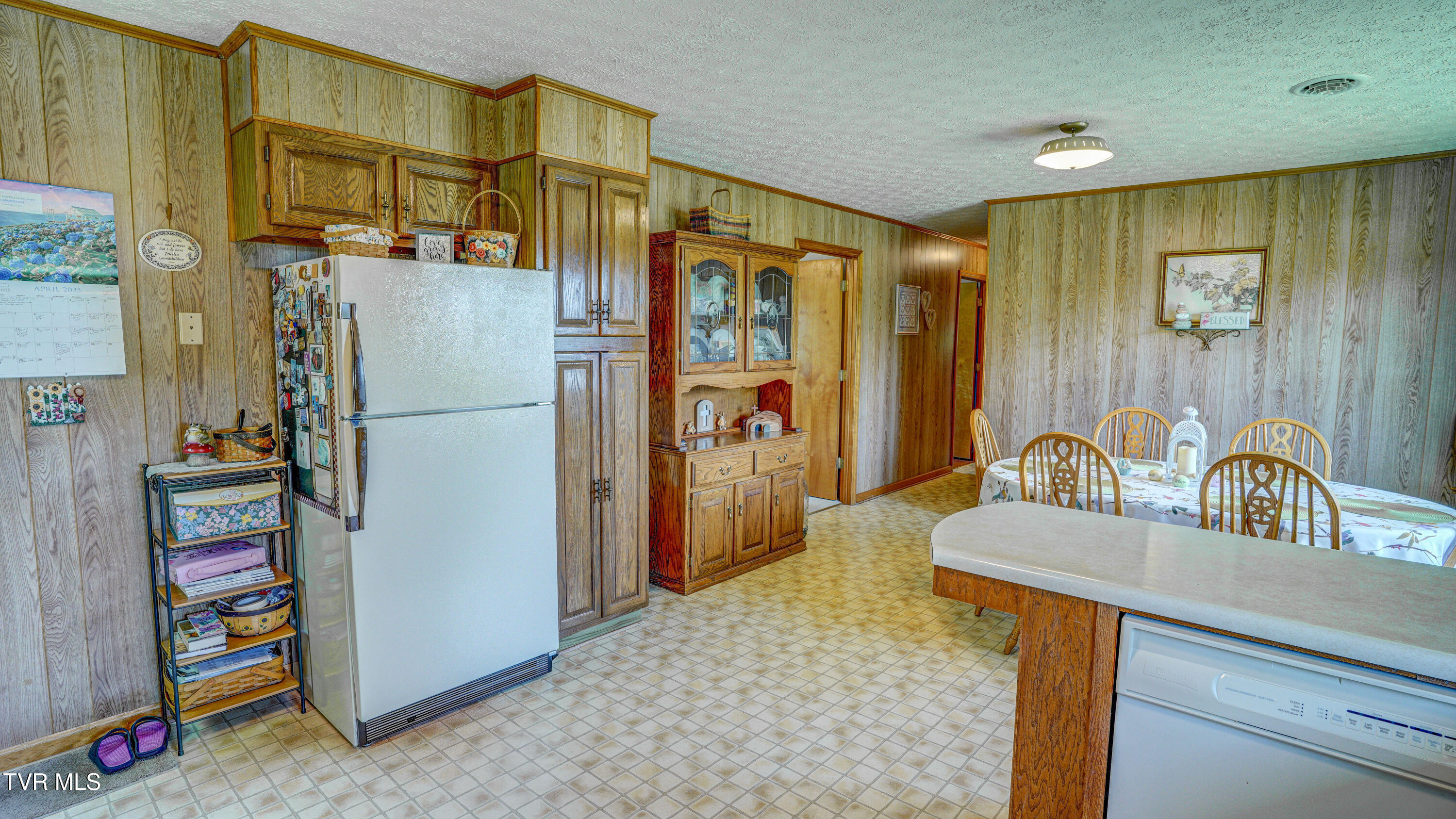 683 Haw Ridge Road Piney Flats, TN 37686 - Photo 11 of 39 DSC02929_30_31_32_33