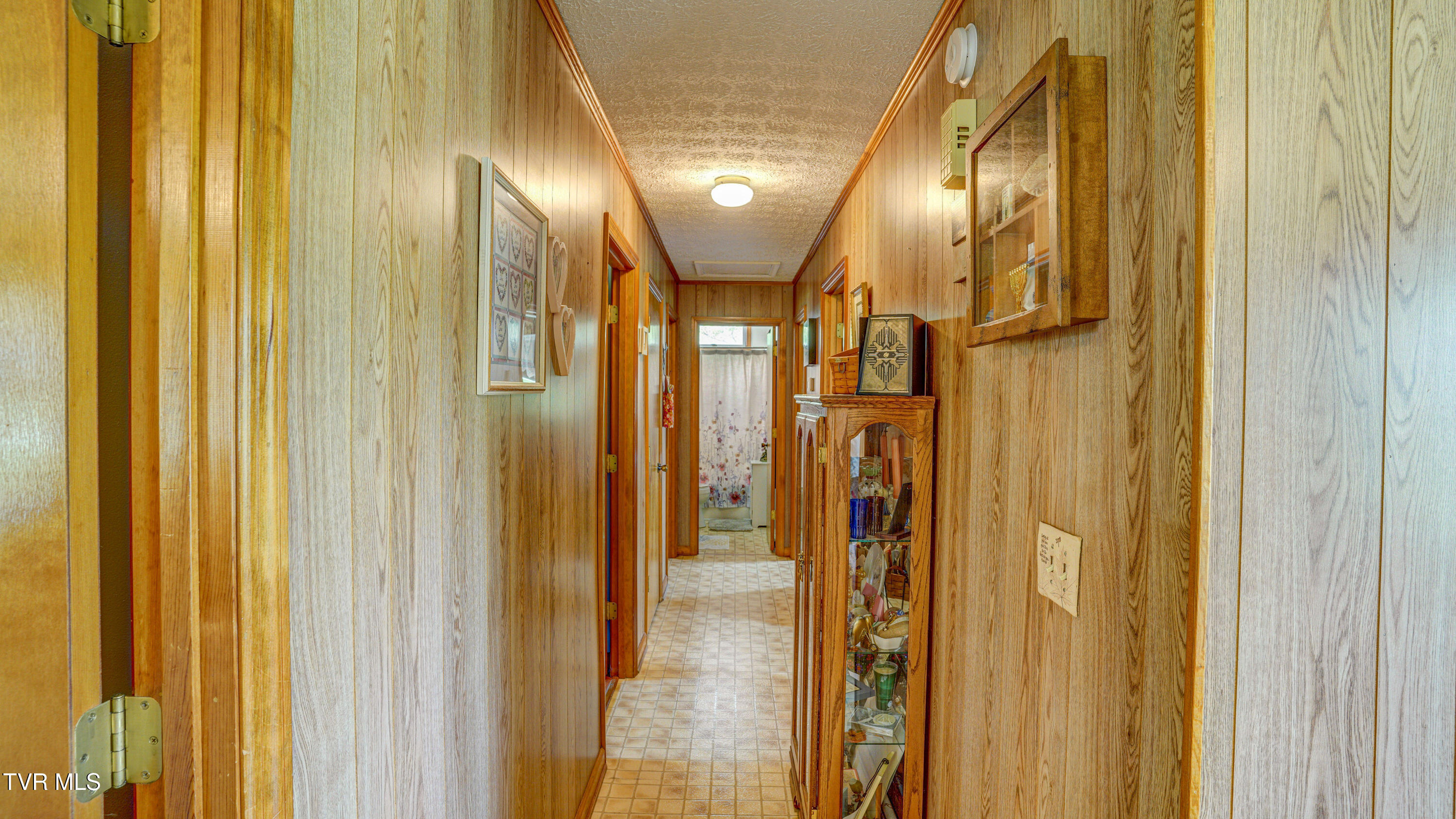 683 Haw Ridge Road Piney Flats, TN 37686 - Photo 14 of 39 DSC03014_5_6_7_8