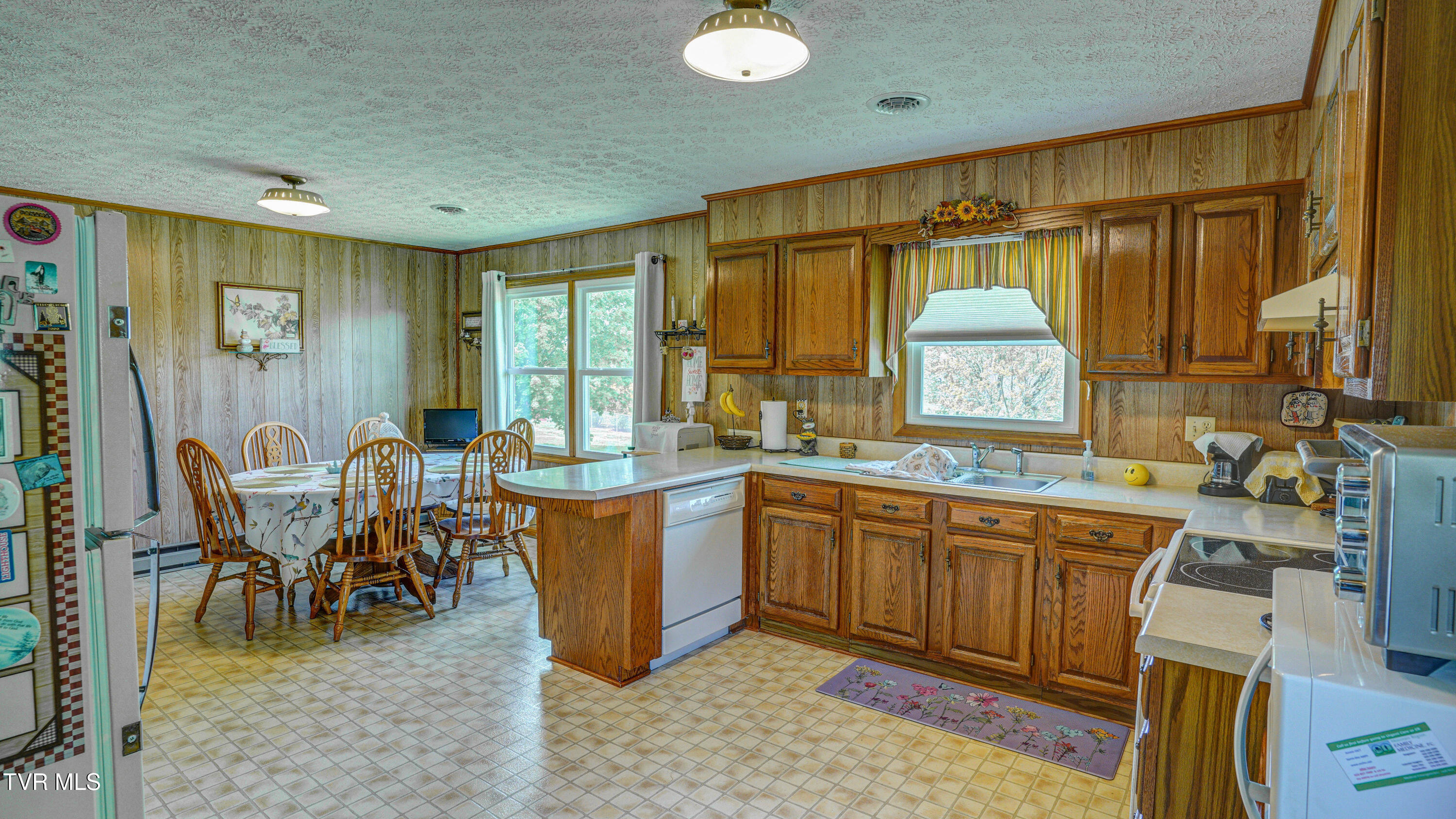 683 Haw Ridge Road Piney Flats, TN 37686 - Photo 10 of 39 DSC02924_5_6_7_8