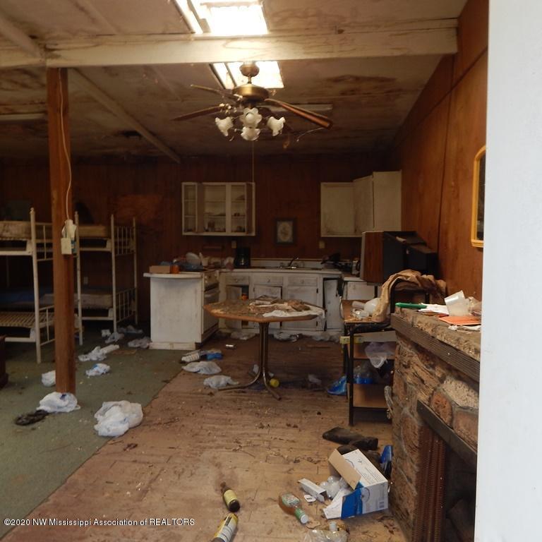 4550 Paul-Shady Grove Road Scobey, MS 38953 - Photo 23 of 36 2 094