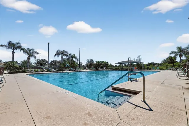 $2,600 | 21300 Royal St Georges Lane, Leesburg, FL 34748