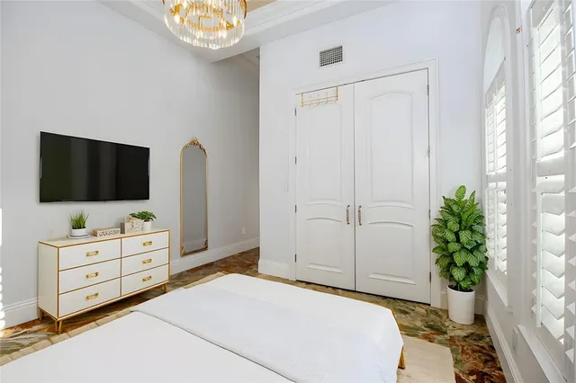 $9,200 | 25 Leeward Island, Clearwater, FL 33767