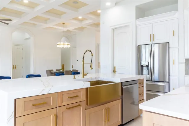 $9,200 | 25 Leeward Island, Clearwater, FL 33767