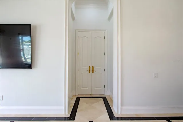 $9,200 | 25 Leeward Island, Clearwater, FL 33767