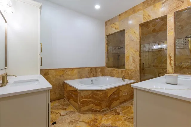 $9,200 | 25 Leeward Island, Clearwater, FL 33767