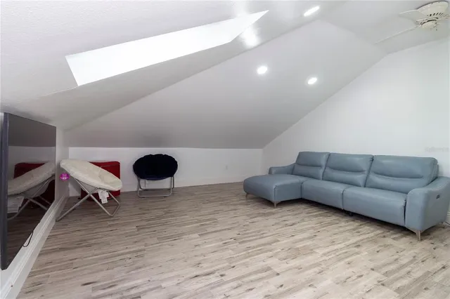 $9,200 | 25 Leeward Island, Clearwater, FL 33767