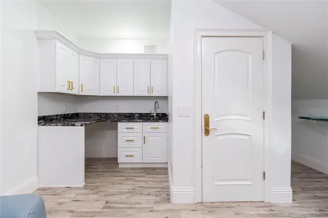 $9,200 | 25 Leeward Island, Clearwater, FL 33767