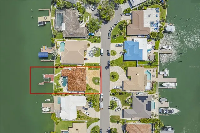 $9,200 | 25 Leeward Island, Clearwater, FL 33767