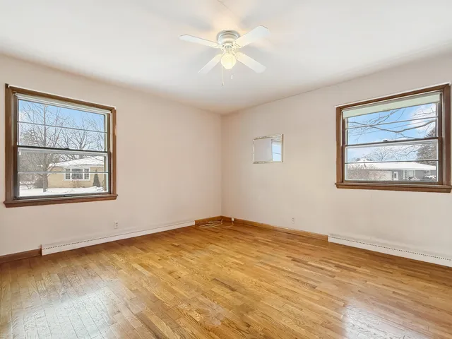 $159,900 | 2116 16th Avenue, Menominee, MI 49858