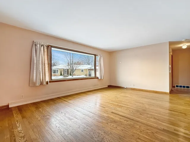 $159,900 | 2116 16th Avenue, Menominee, MI 49858