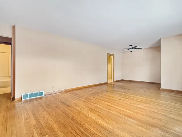 $159,900 | 2116 16th Avenue, Menominee, MI 49858