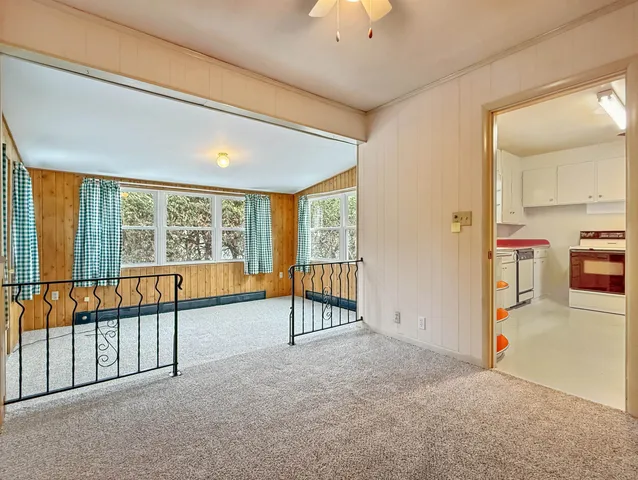 $159,900 | 2116 16th Avenue, Menominee, MI 49858