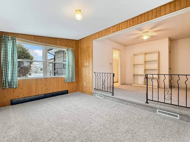 $159,900 | 2116 16th Avenue, Menominee, MI 49858