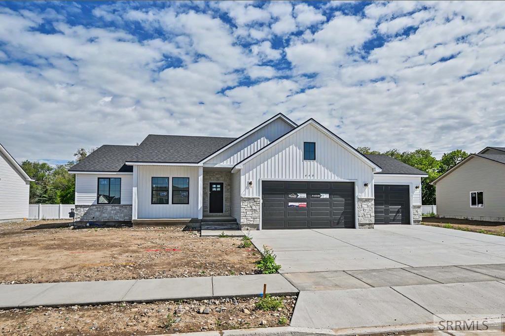 448 Willowbend Rigby, ID 83442 - Photo 1 of 17 Main View