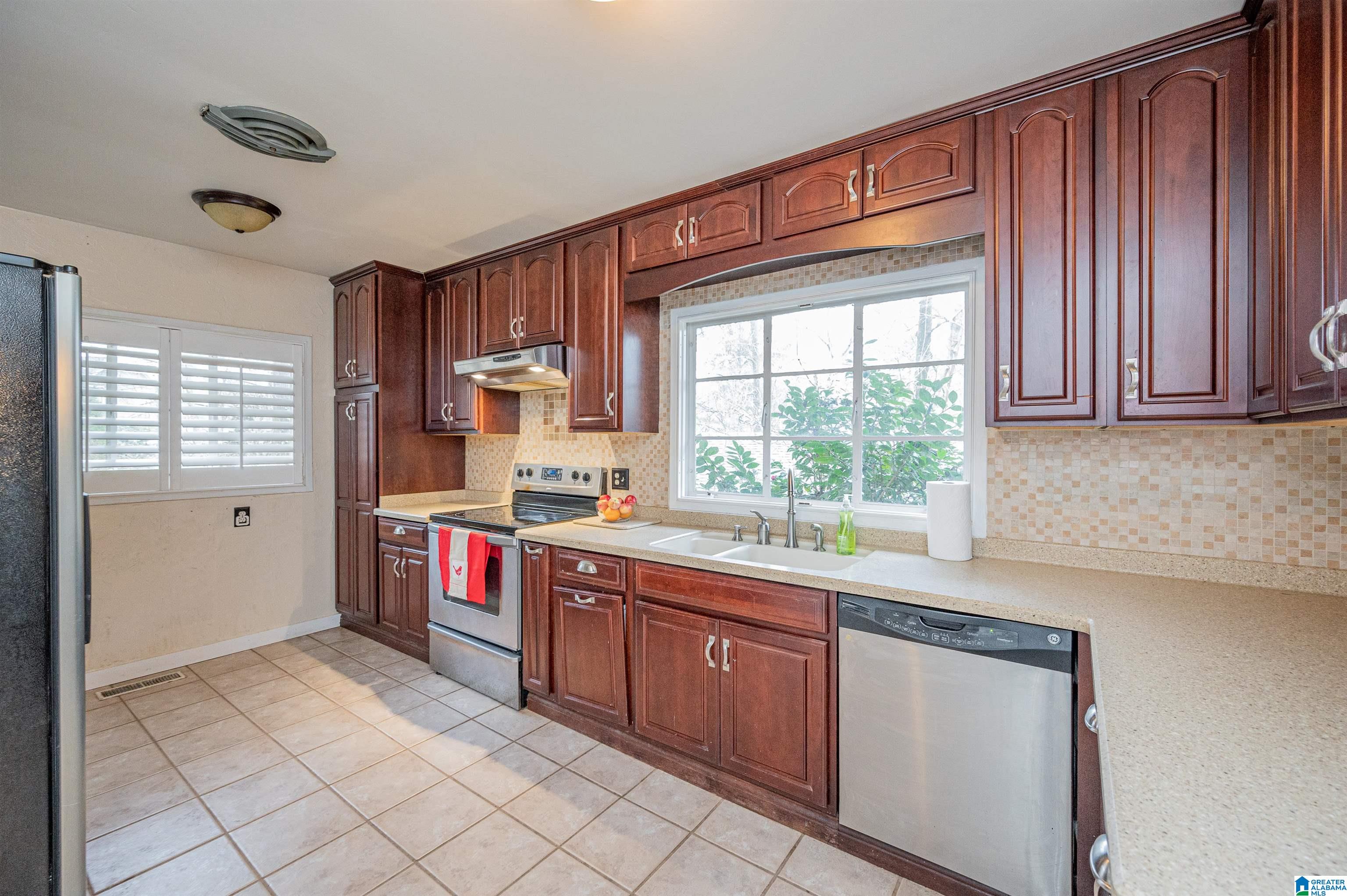 113 Rockaway Road Birmingham, AL 35209 - Photo 11 of 34