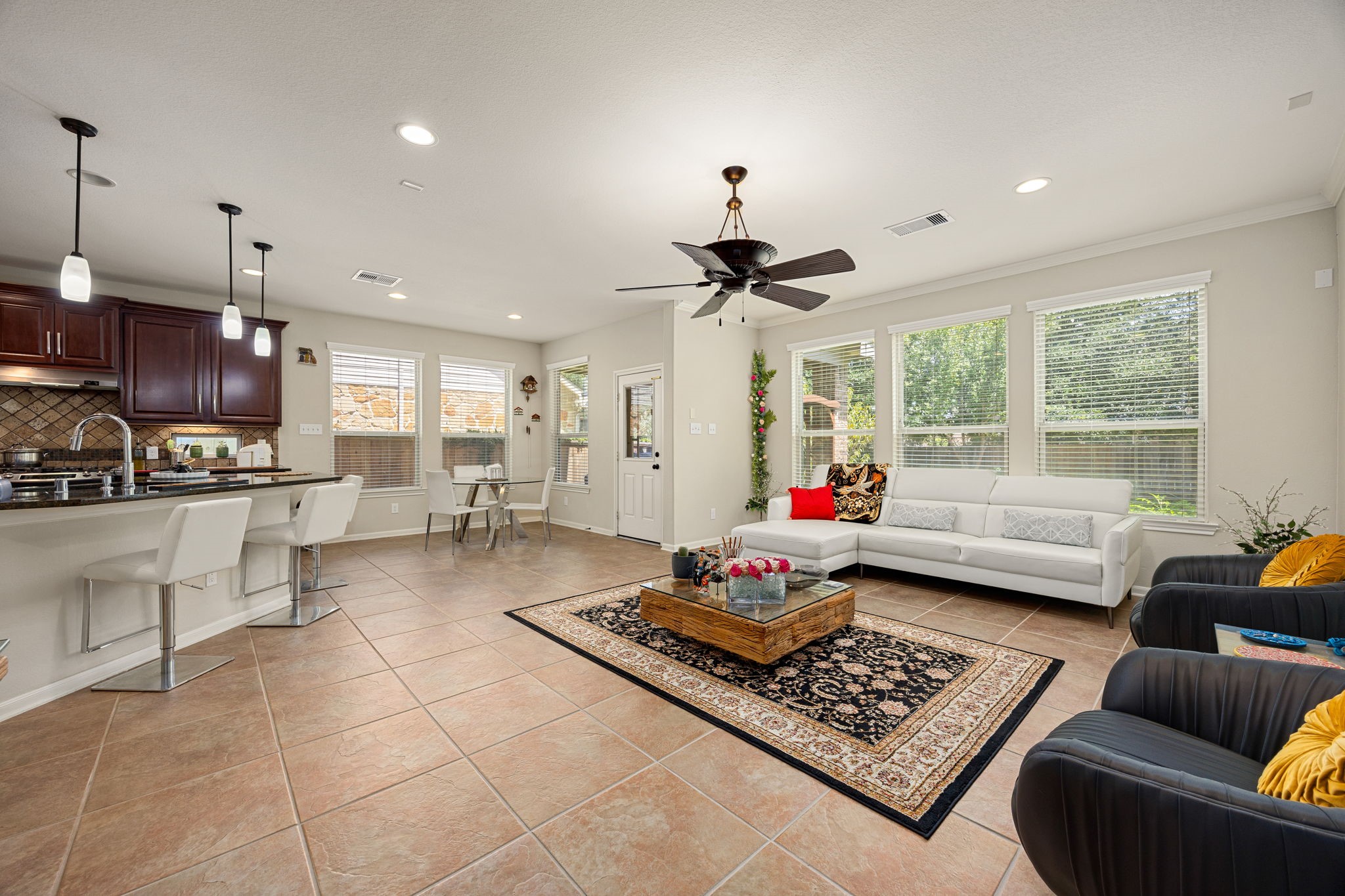 22 South Marshside Place Spring, TX 77389 - Photo 13 of 43 a living room with furniture and a wooden floor