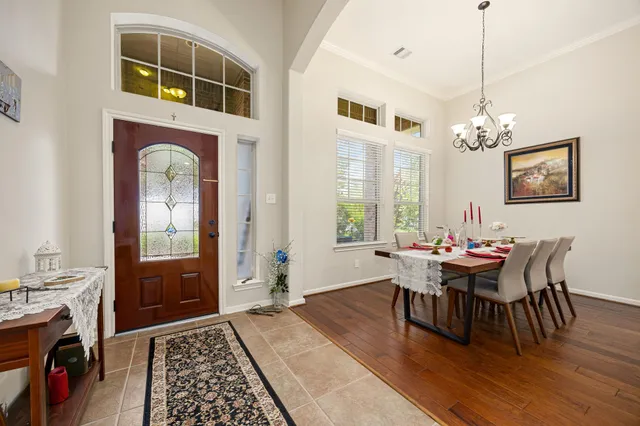 $555,000 | 22 South Marshside Place, Spring, TX 77389