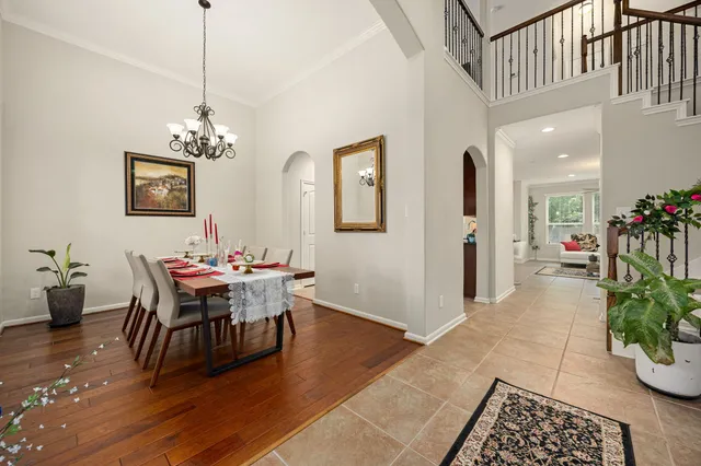 $555,000 | 22 South Marshside Place, Spring, TX 77389