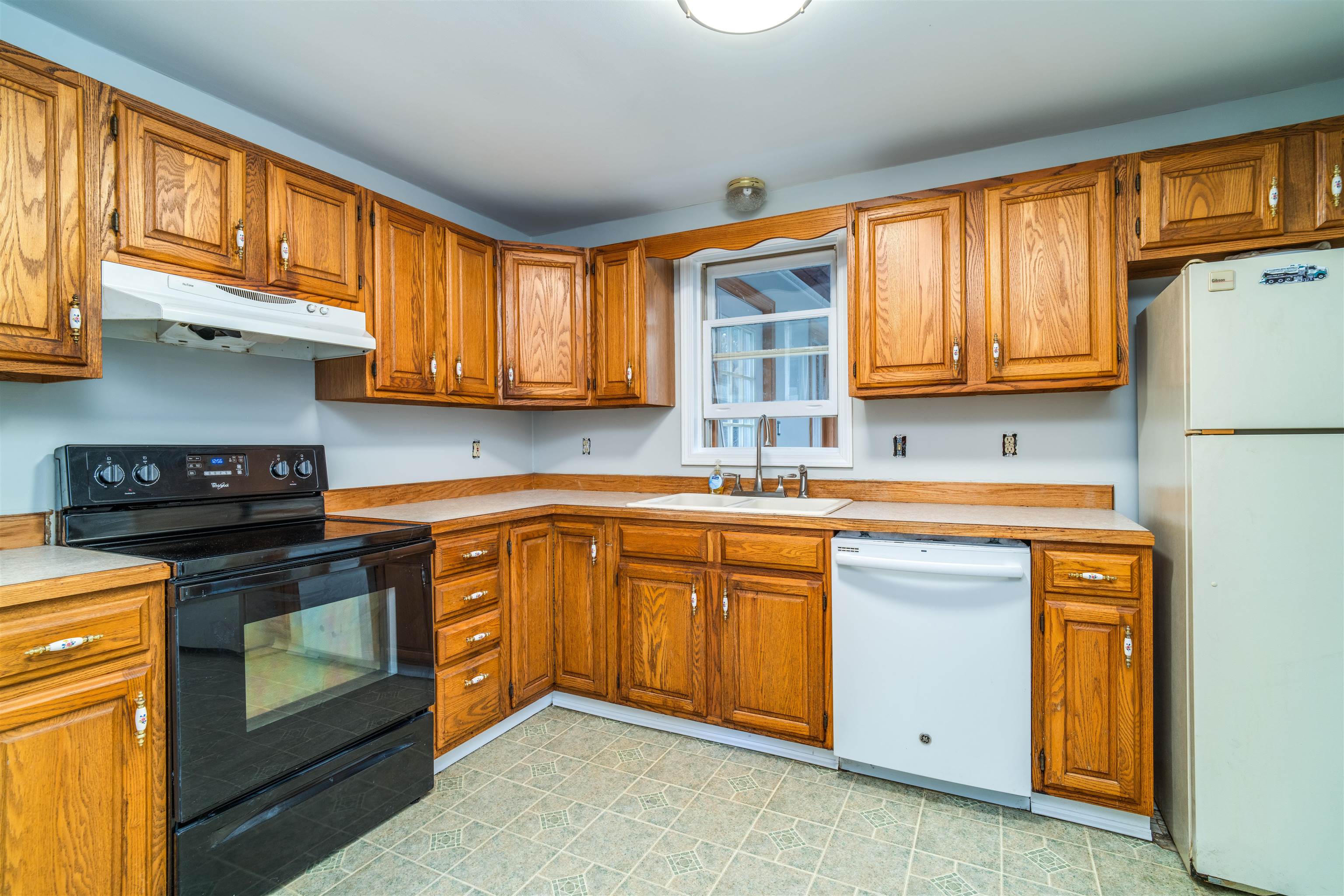 233 Berry River Road Barrington, NH 03825 - Photo 4 of 27