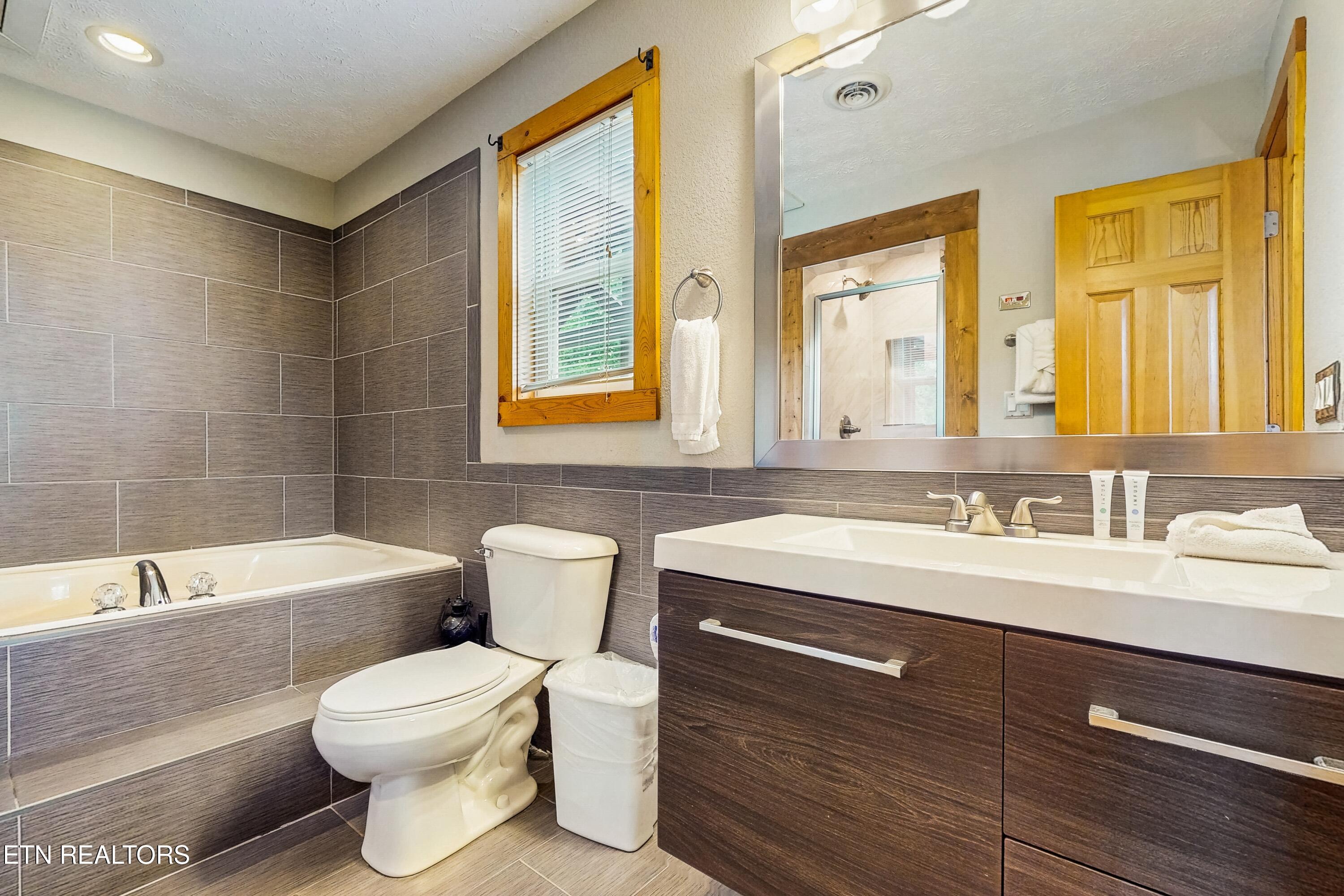 3219 Grouse Ridge Lane Sevierville, TN 37862 - Photo 11 of 45 TNSV527-6432877