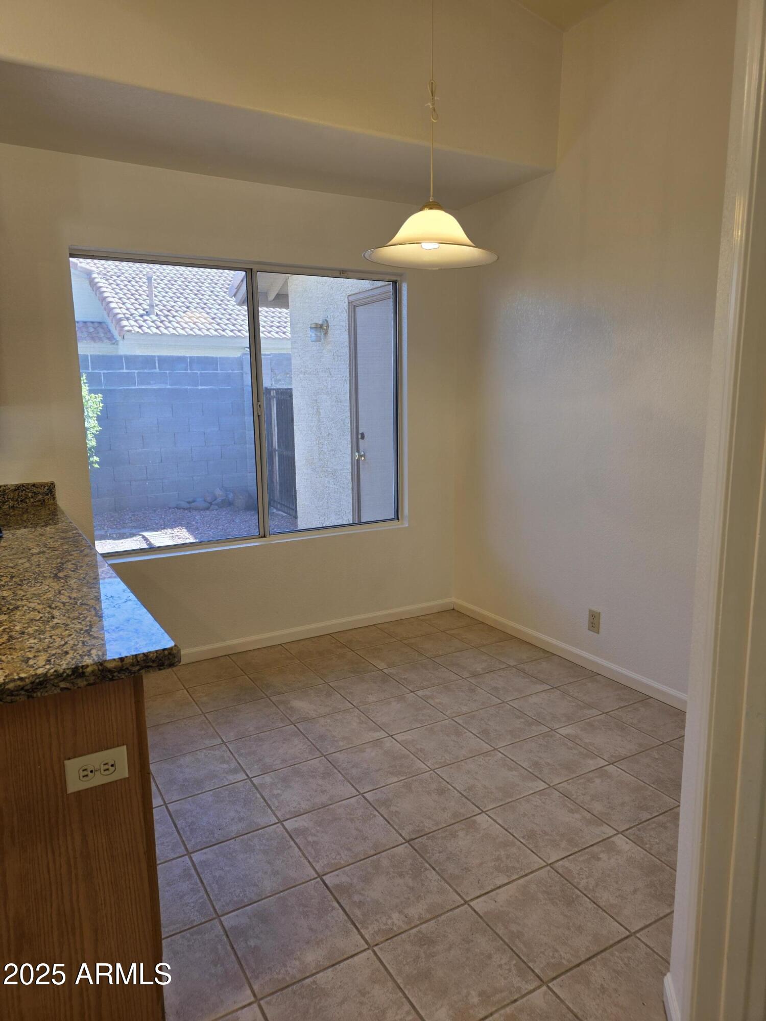 8758 West Bloomfield Road Peoria, AZ 85381 - Photo 7 of 20