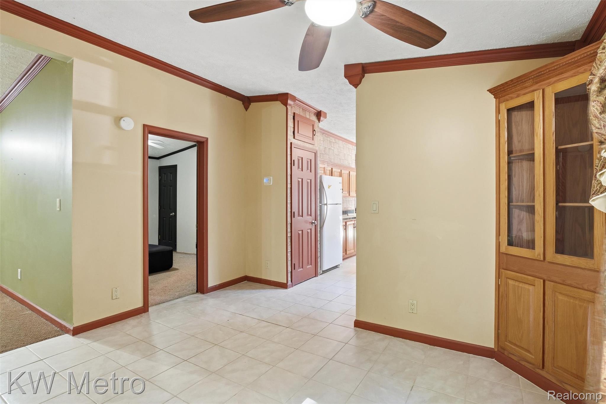 22733 Sumpter Road Belleville, MI 48111 - Photo 8 of 52 10-DSC02054.jpg