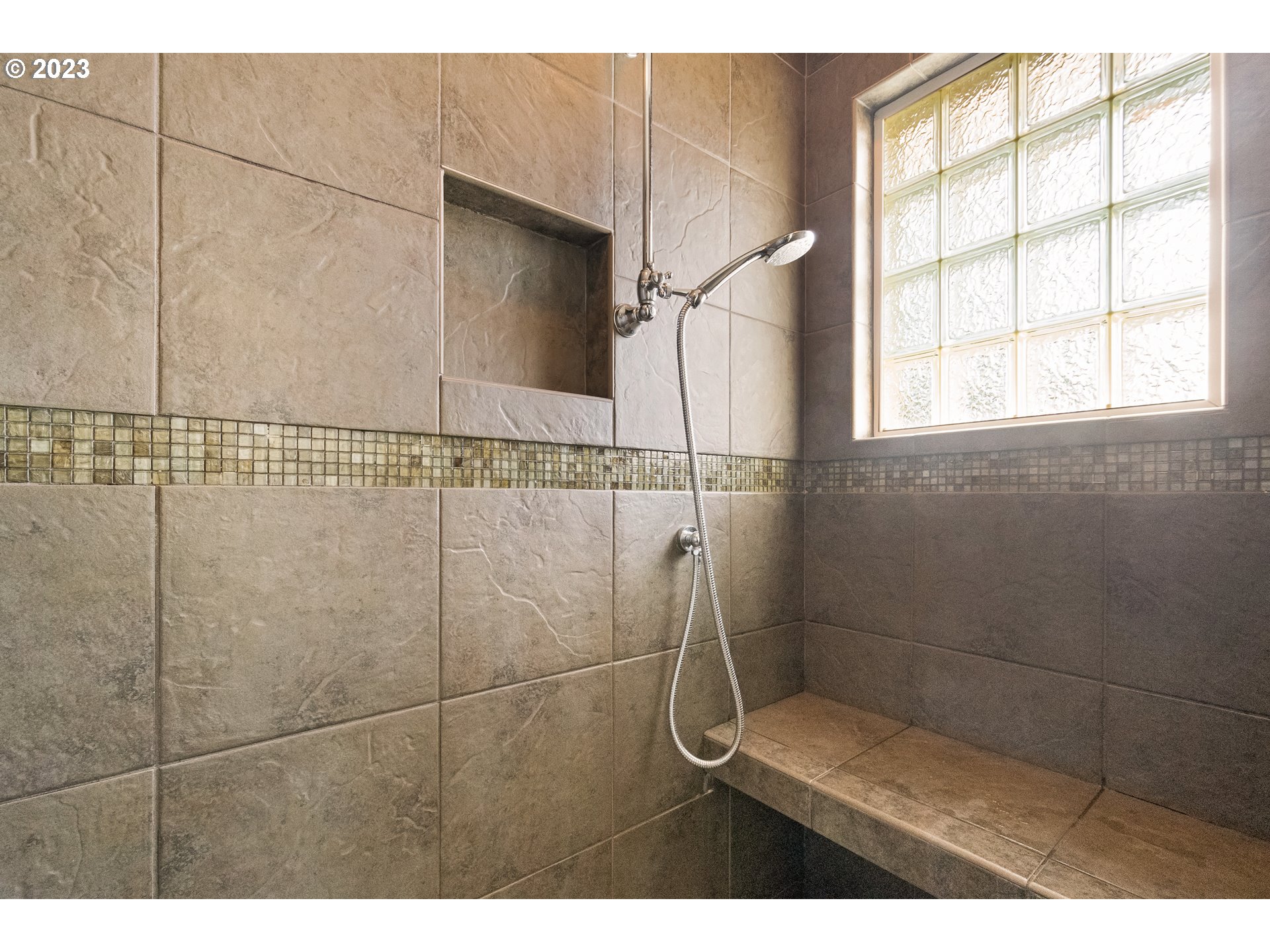 4126 Southeast 30th Street Gresham, OR 97080 - Photo 21 of 42